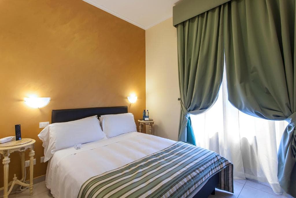 Hotel Regina Giovanna - 8