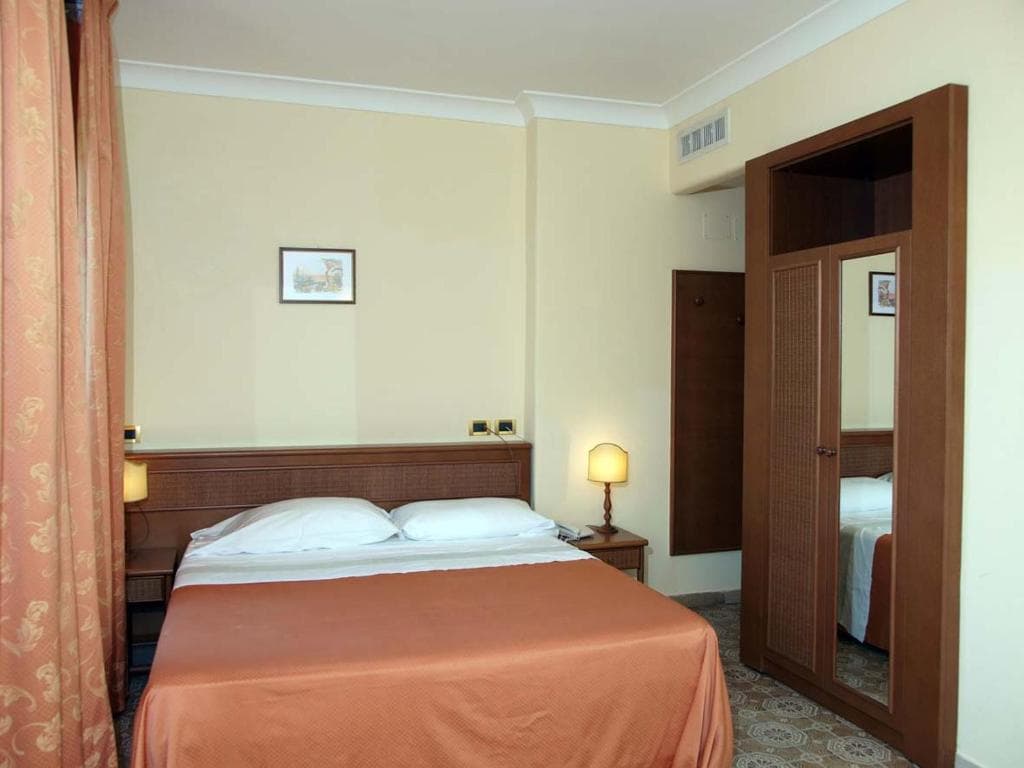 Hotel Villa Bianca - 2