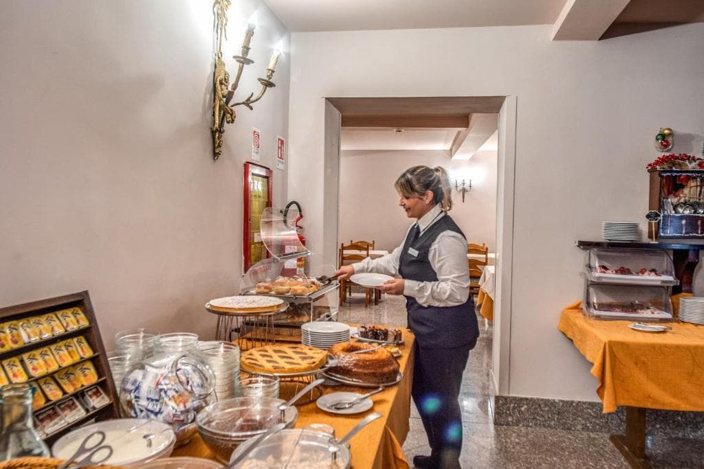 Madison Hotel Roma - 32