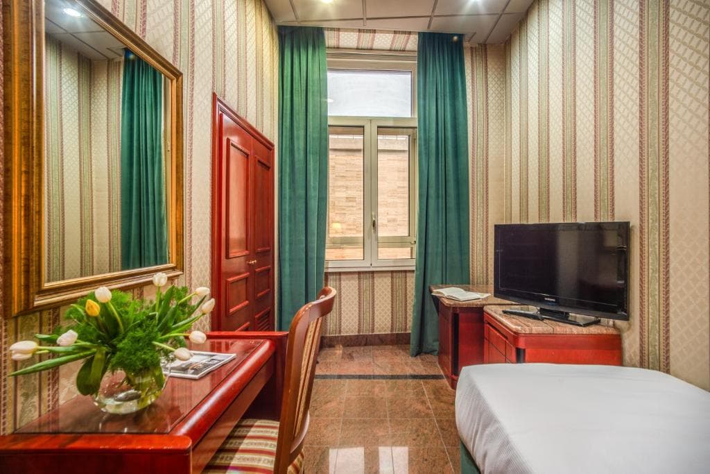 Madison Hotel Roma - 39