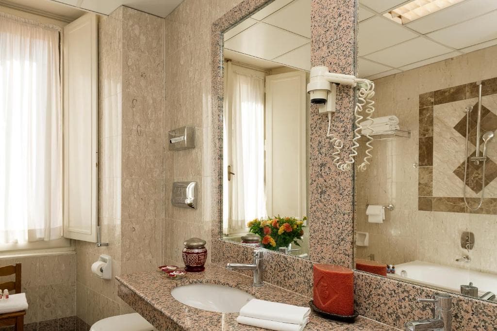 Bettoja Hotel Massimo d'Azeglio - 4