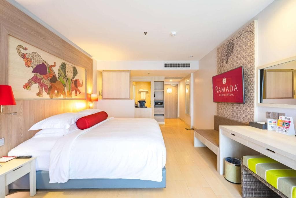 Ramada by Wyndham Phuket Deevana - 17