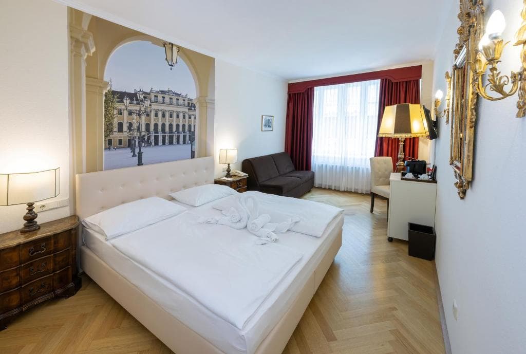Hotel Royal Viena - 3