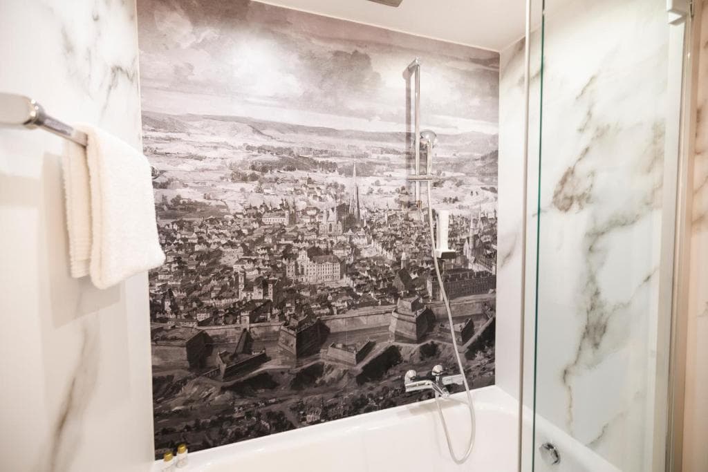 Hotel Royal Viena - 4