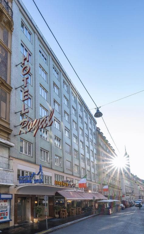 Hotel Royal Viena - 1