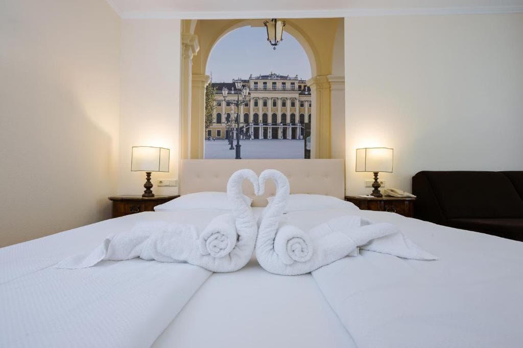 Hotel Royal Viena - 8