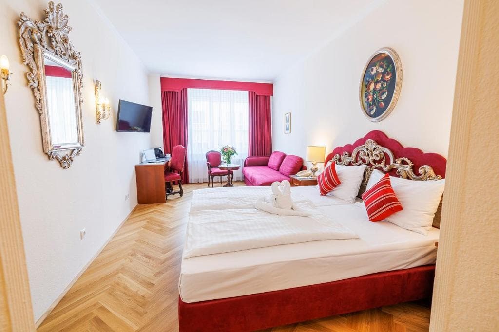 Hotel Royal Viena - 28