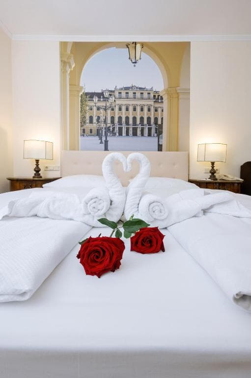 Hotel Royal Viena - 35