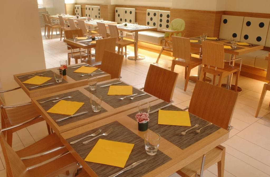 Best Western Hotel Globus - 39