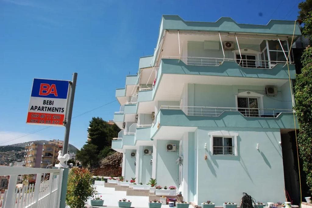 Hotel And Apartments Bebi - 1