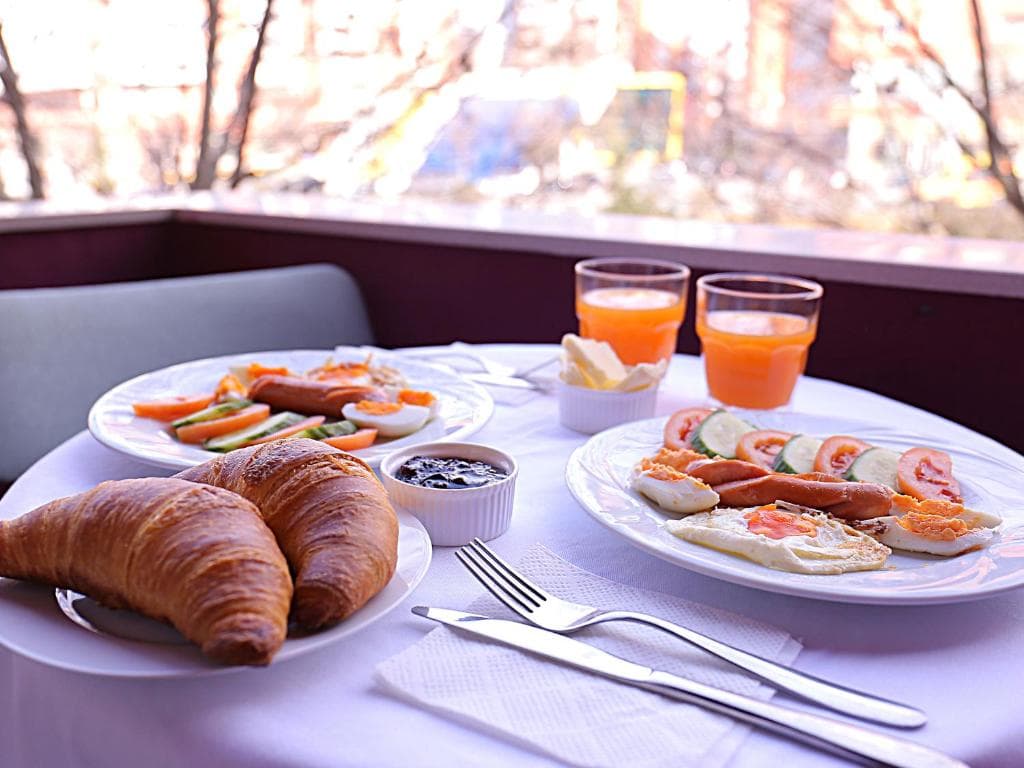 Hotel Oda Tirana - 8