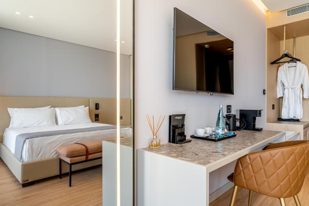 Hotel Yacht Premium - 6