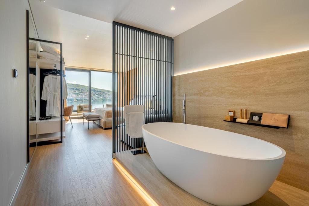 Hotel Yacht Premium - 8