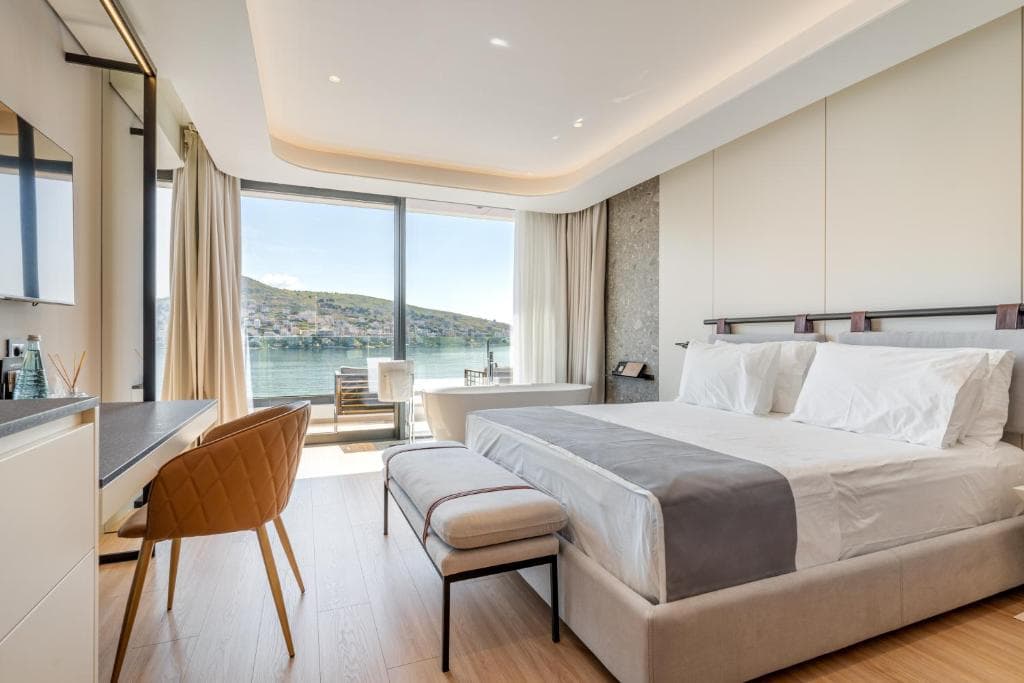 Hotel Yacht Premium - 9