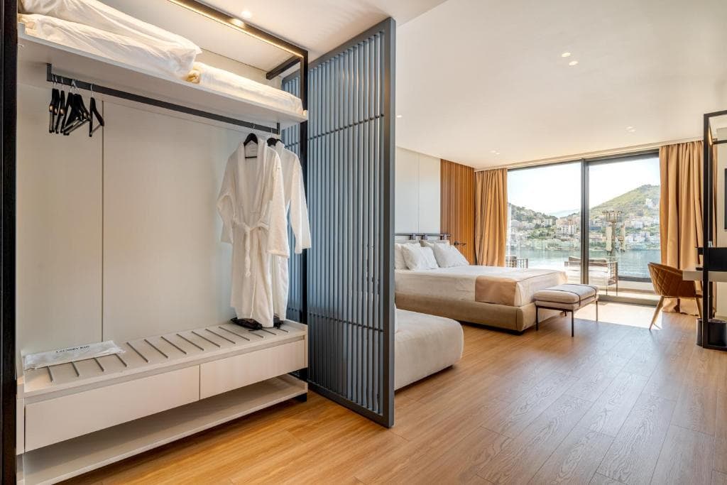 Hotel Yacht Premium - 14