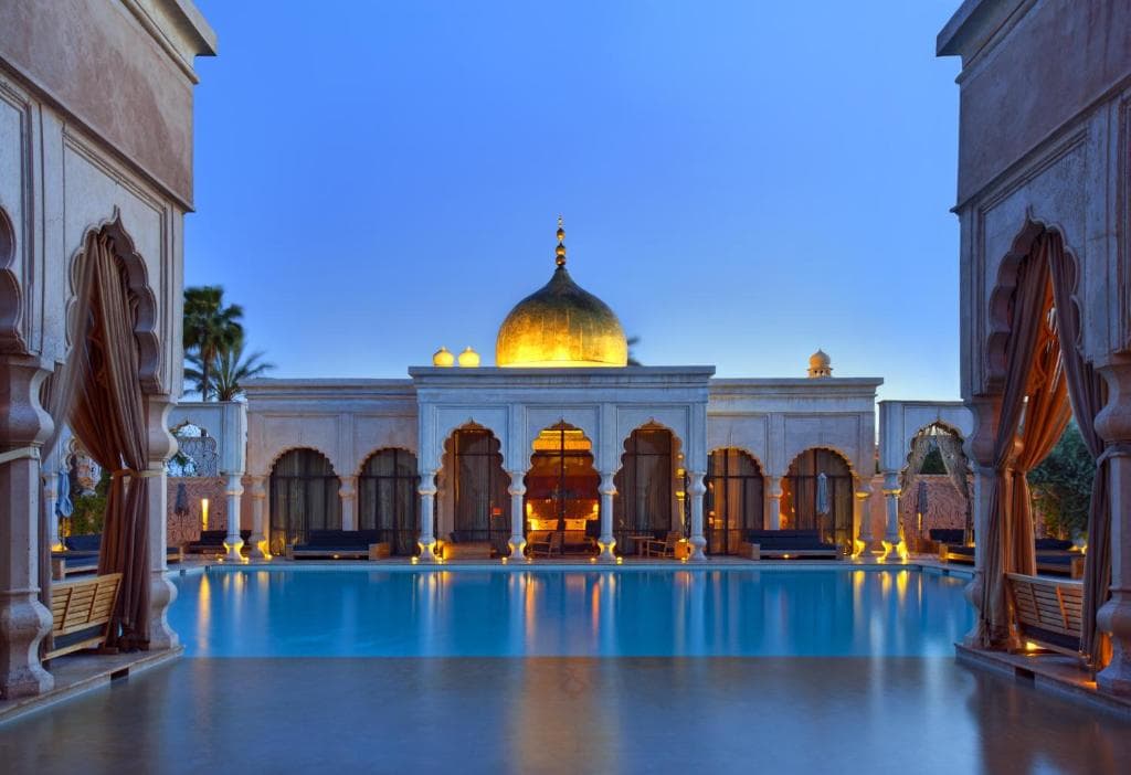Palais Namaskar - 1