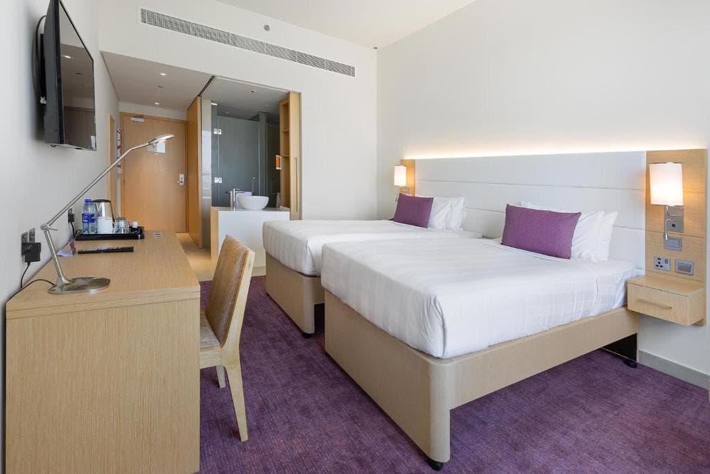 Premier Inn Dubai Ibn Battuta Mall - 11