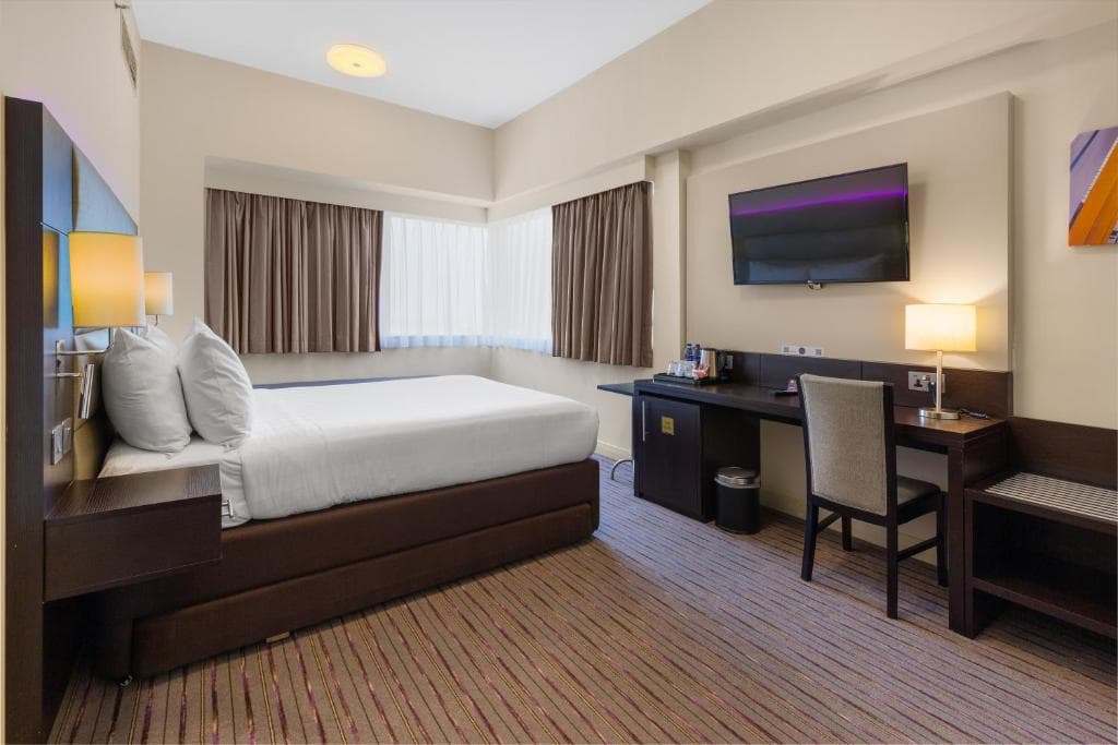Premier Inn Dubai Ibn Battuta Mall - 18