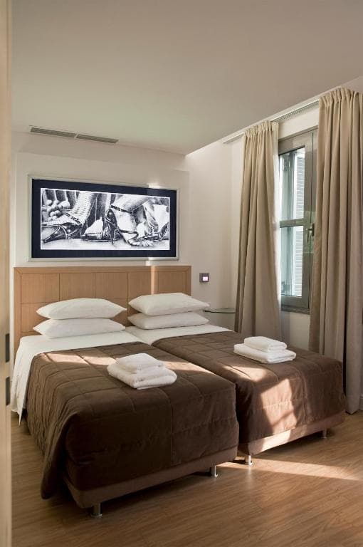 Chic Hotel - 3
