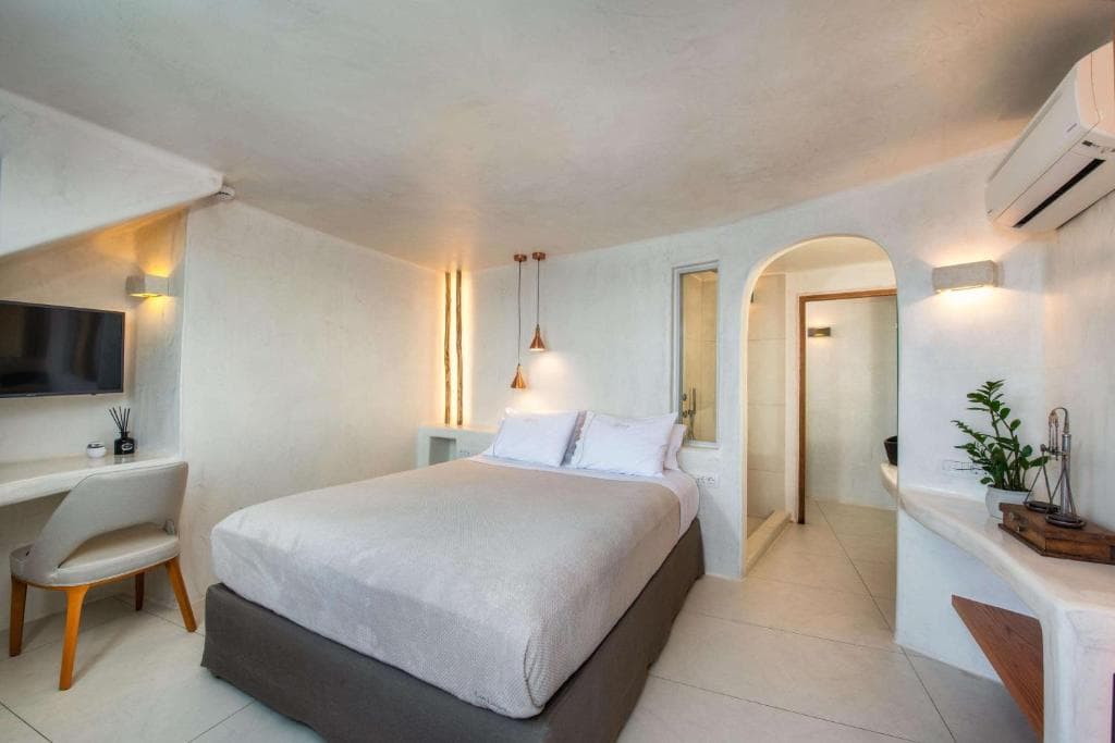 Athina Luxury Suites - 15