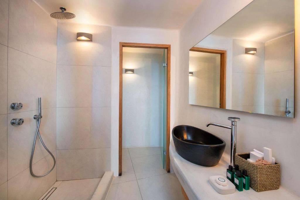 Athina Luxury Suites - 16