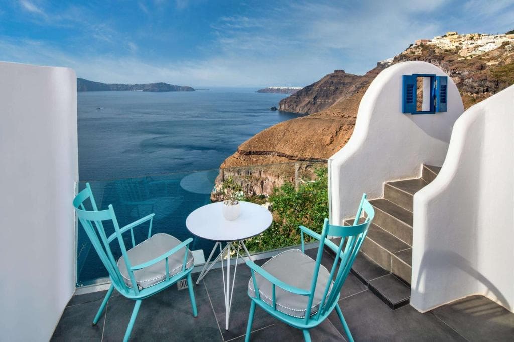 Athina Luxury Suites - 18