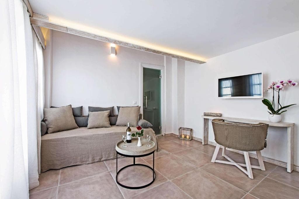 Athina Luxury Suites - 25