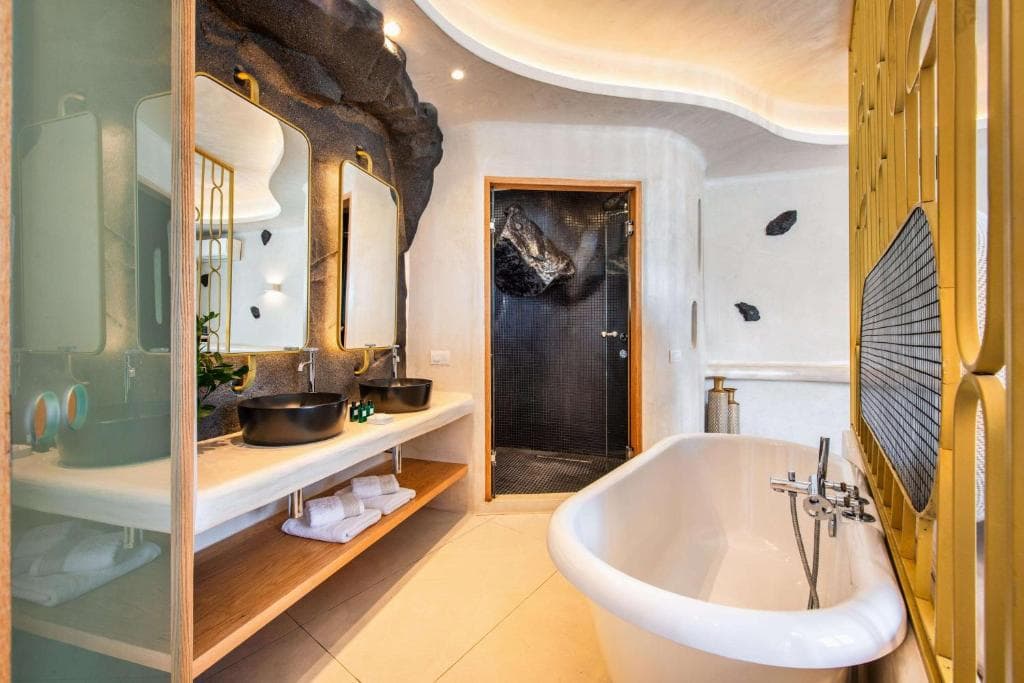 Athina Luxury Suites - 32