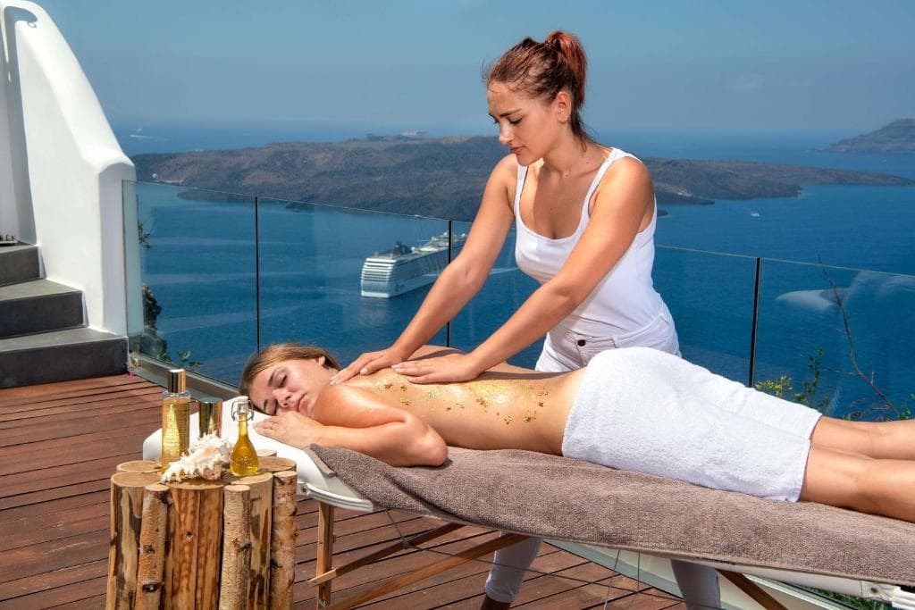 Athina Luxury Suites - 39