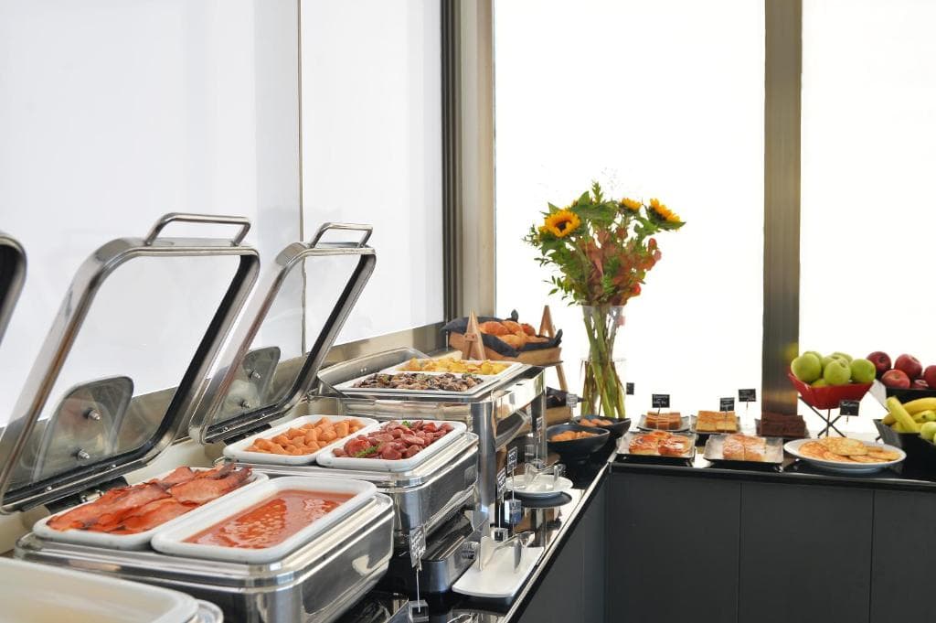 Athenaeum Smart Hotel - 13
