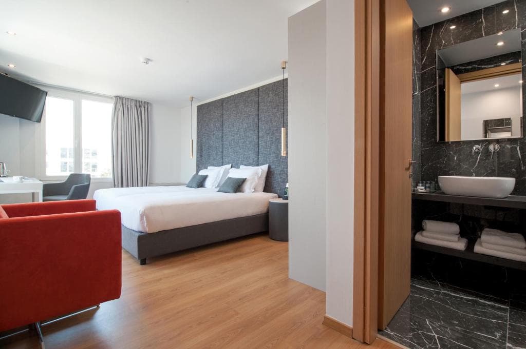 Athenaeum Smart Hotel - 22