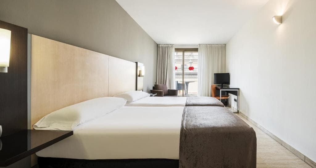 Hotel Ilunion Almirante - 3