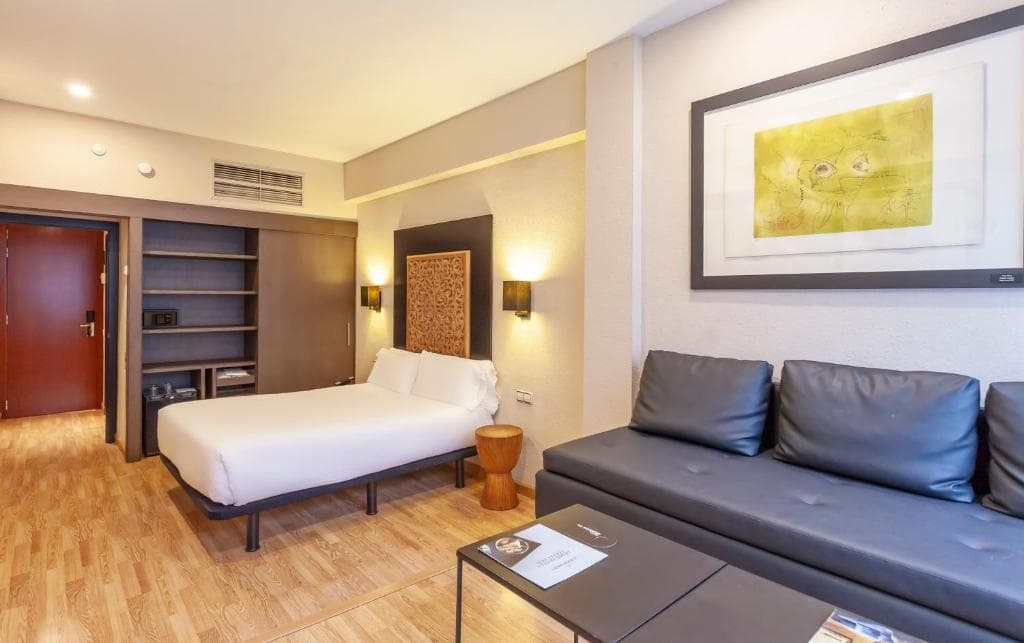 Hotel Derby Barcelona - 33