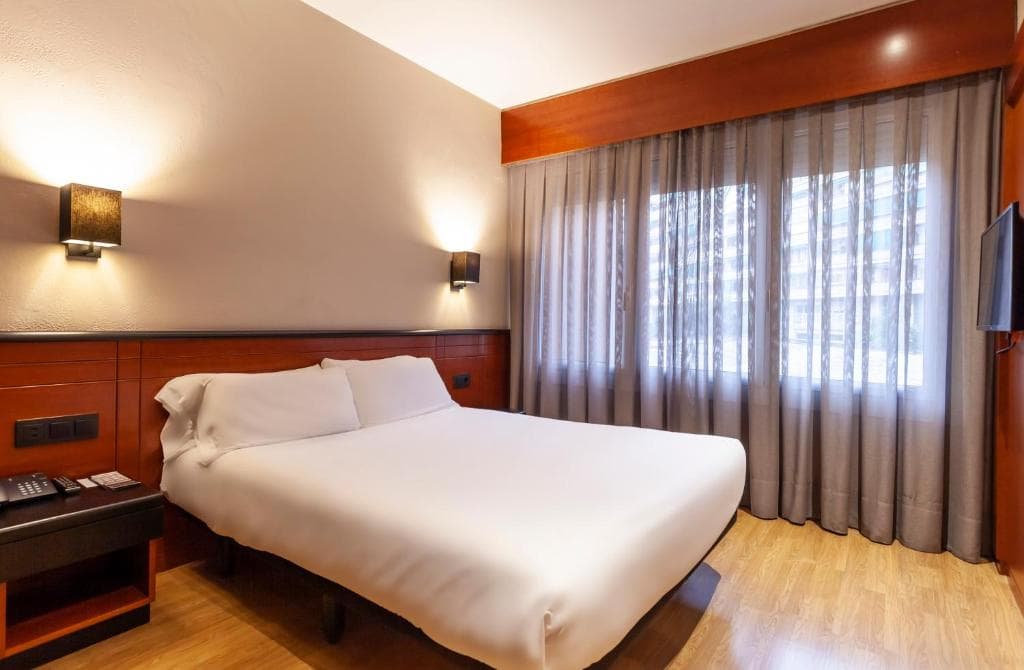 Hotel Derby Barcelona - 37