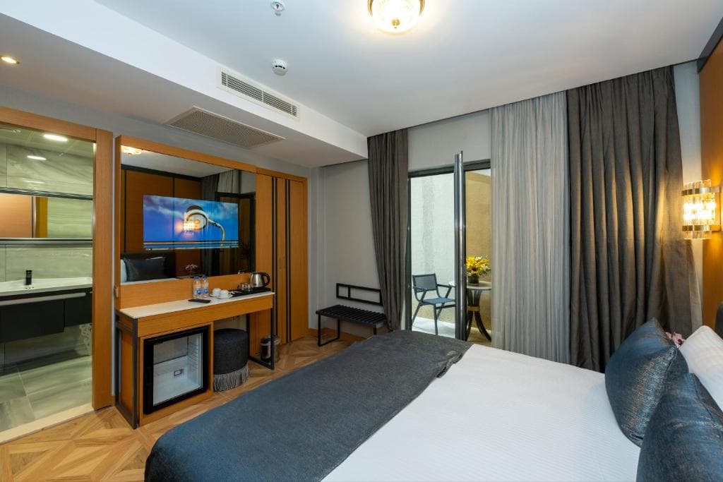 Freya Luxury Hotel - 9