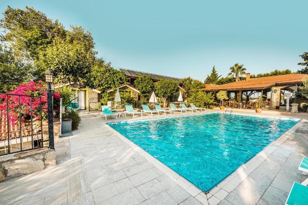 Leda Beach Hotel - 10