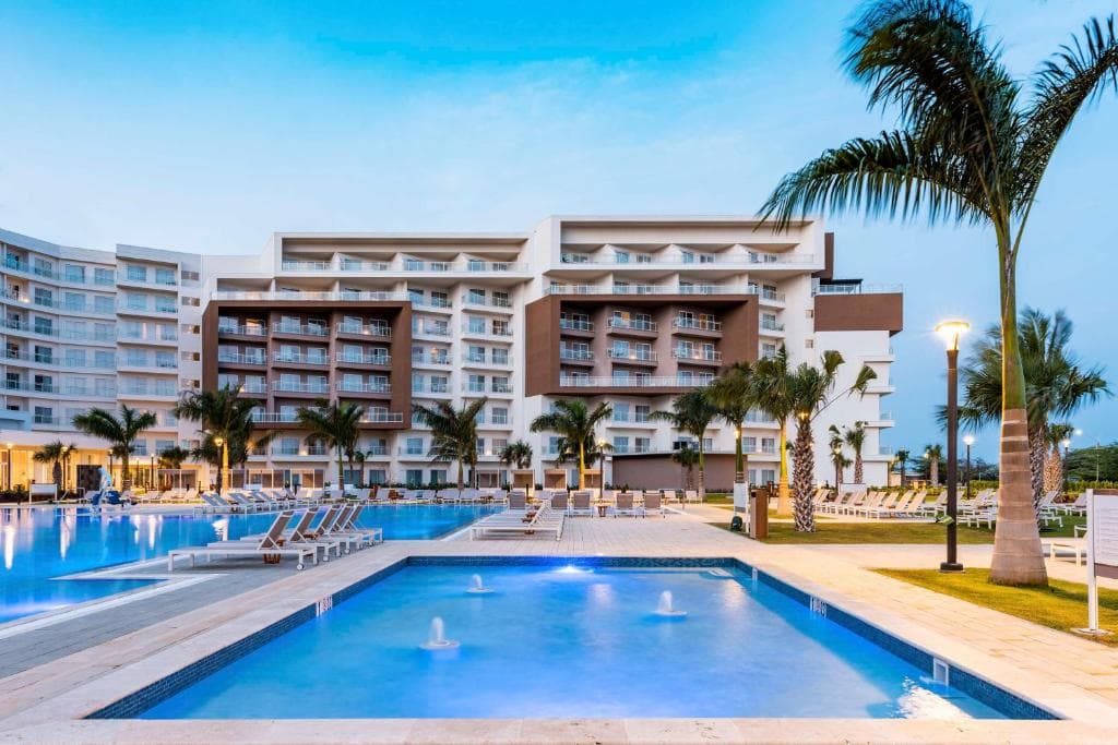 Embassy Suites by Hilton Aruba Resort - 14