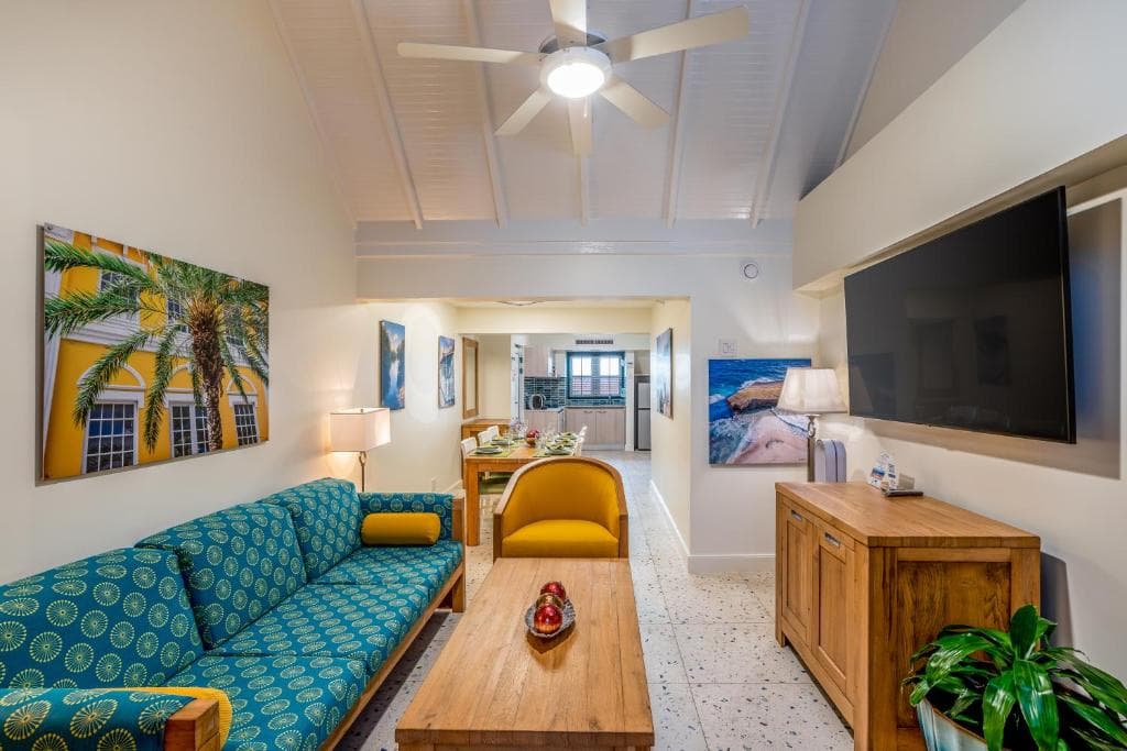 Amsterdam Manor Beach Resort - 4