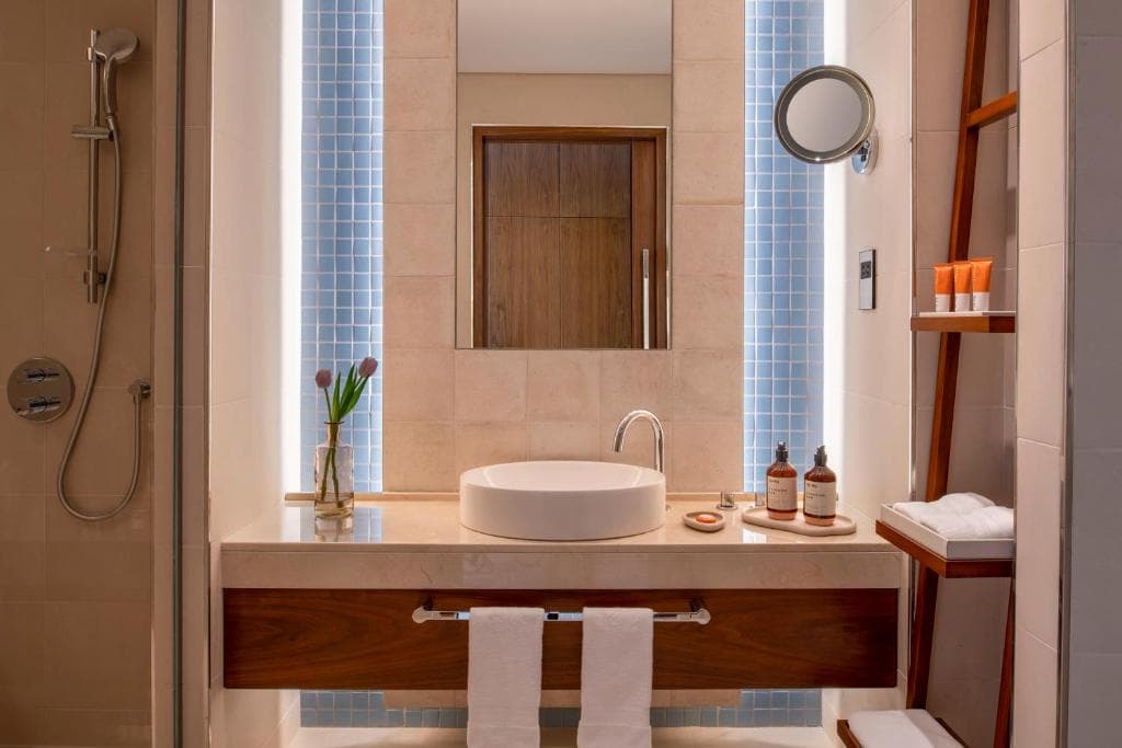 Abesq Doha Hotel and Residences, an IHG Hotel - 14