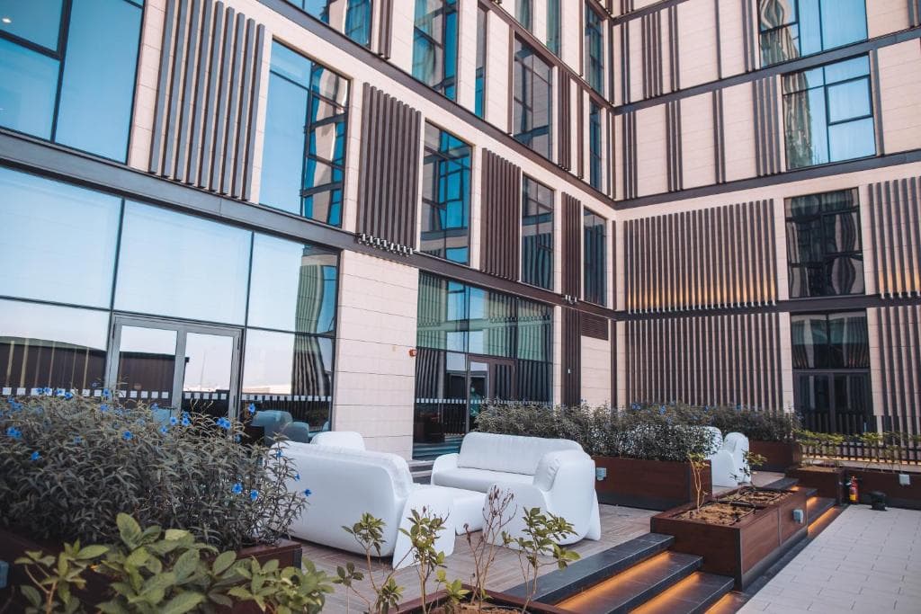 Staybridge Suites Dubai Al-Maktoum Airport, an IHG Hotel - 40