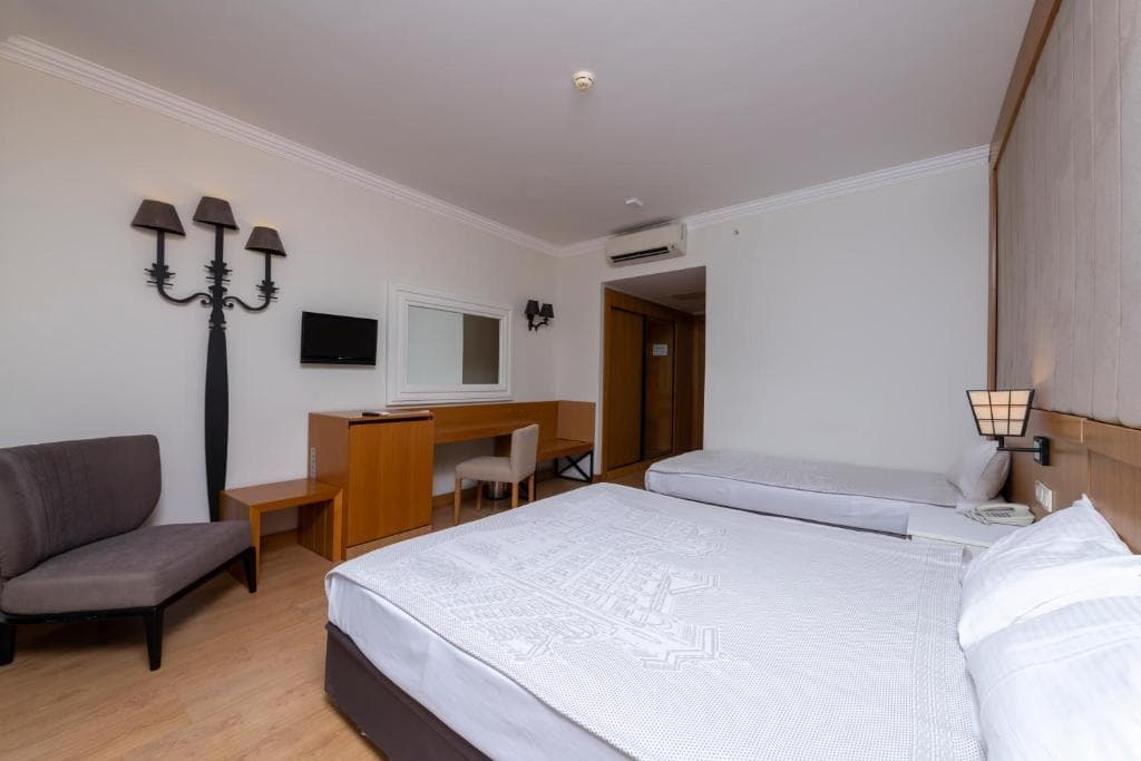 Lake & River Side Hotel & Spa - 24