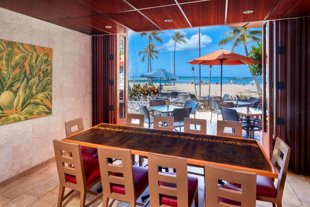 Hilton Hawaiian Village Waikiki Beach Resort - 5
