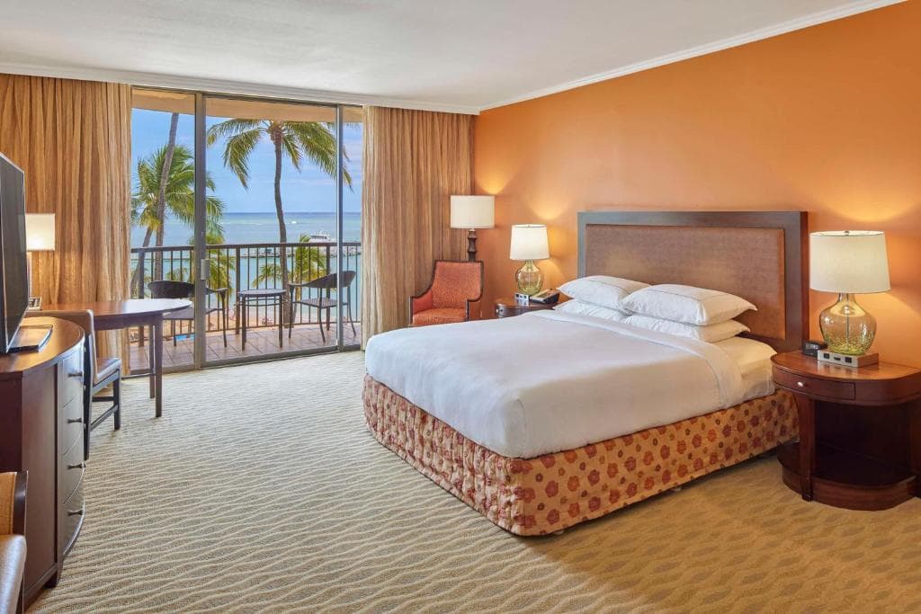 Hilton Hawaiian Village Waikiki Beach Resort - 22