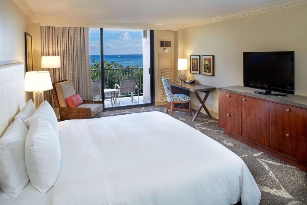 Hilton Hawaiian Village Waikiki Beach Resort - 37
