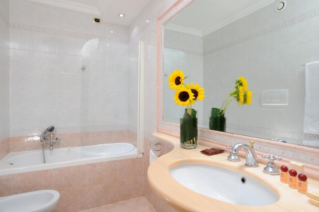 Hotel Torino - 8