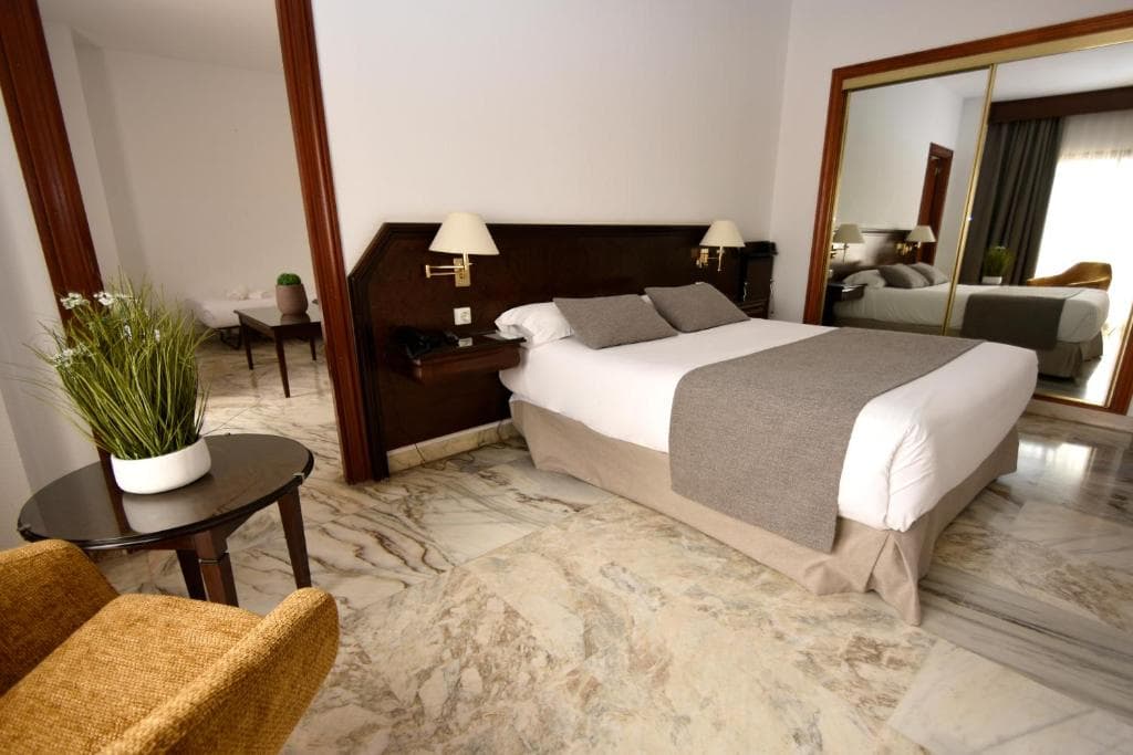Hotel Turia - 12