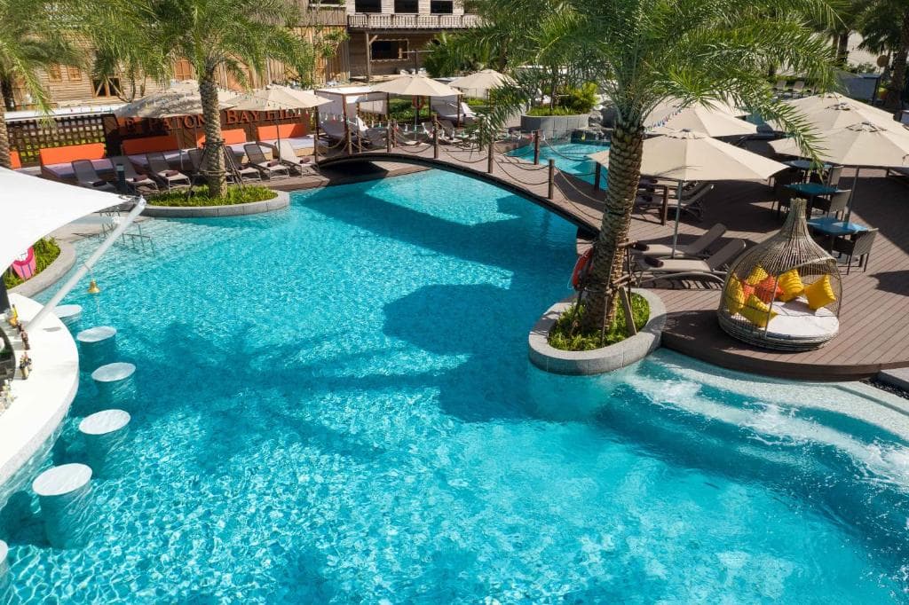 Patong Bay Hill Resort - 7