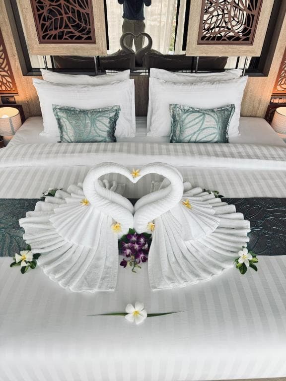 Patong Bay Hill Resort - 41