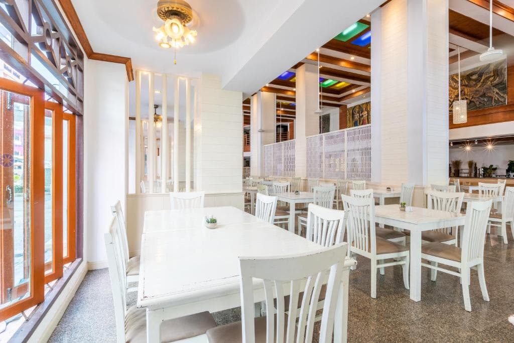 Hotel Amata Patong - 10