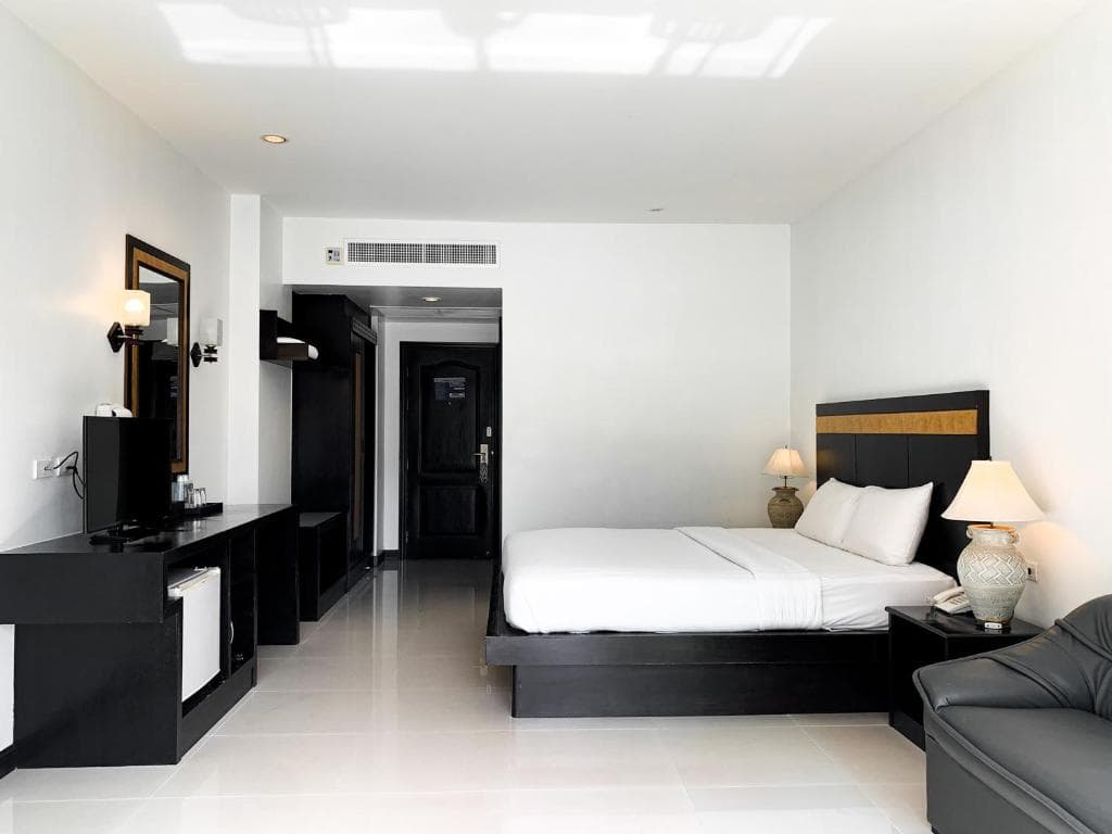 Hotel Amata Patong - 39